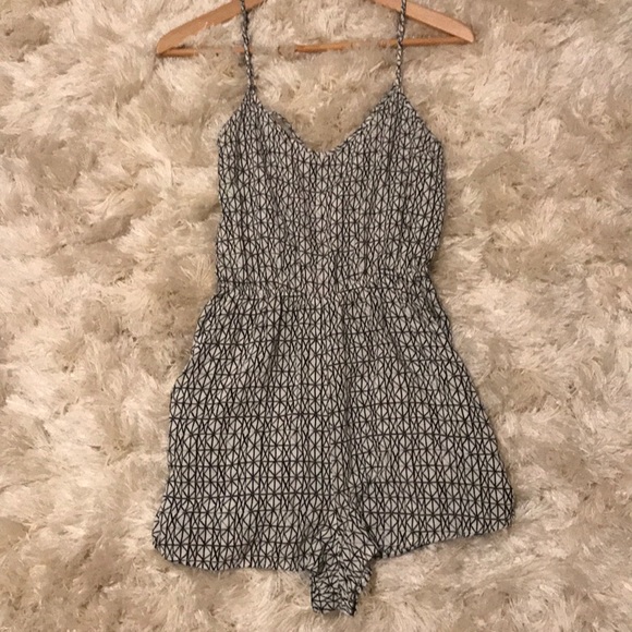 H&M black and white romper - Picture 1 of 2